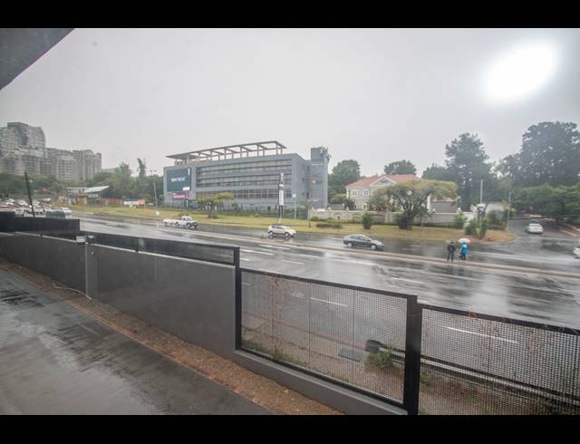 1,596M² OFFICE TO LET IN PARKMORE